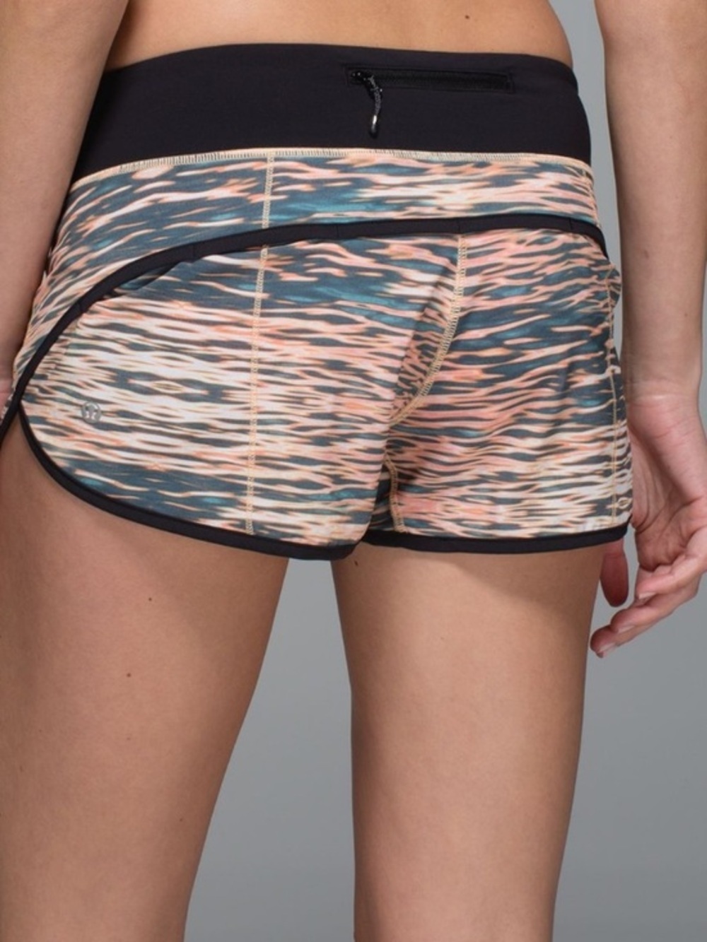 Lululemon Run: Speed Short *4-way Stretch in Tiger Water Multi / Black